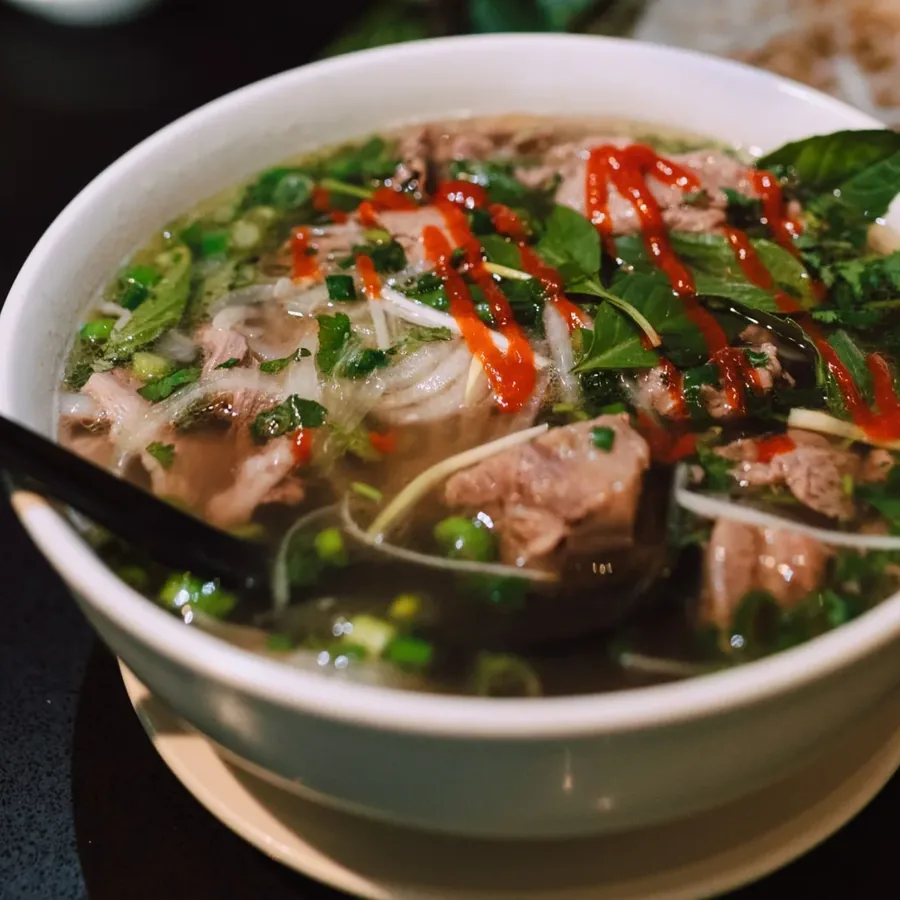 Bàn ăn tại O Bê